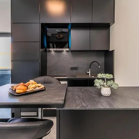 Cozy In With Kitchen Apartman *